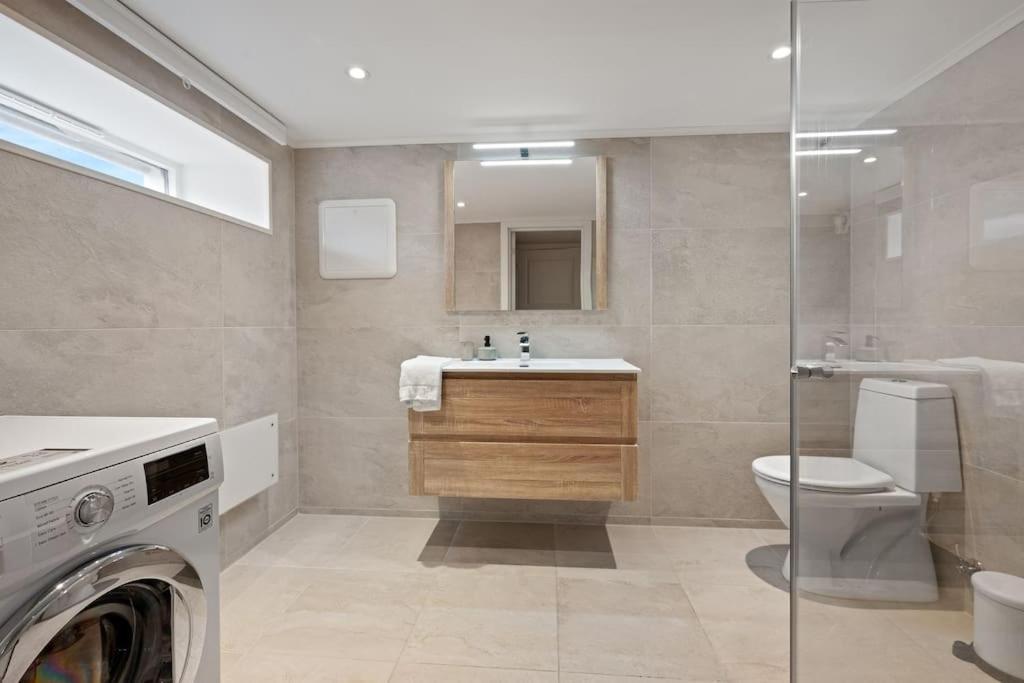 Practical Basement Apt With All Home Comforts Close To City Centre ستافانجر المظهر الخارجي الصورة